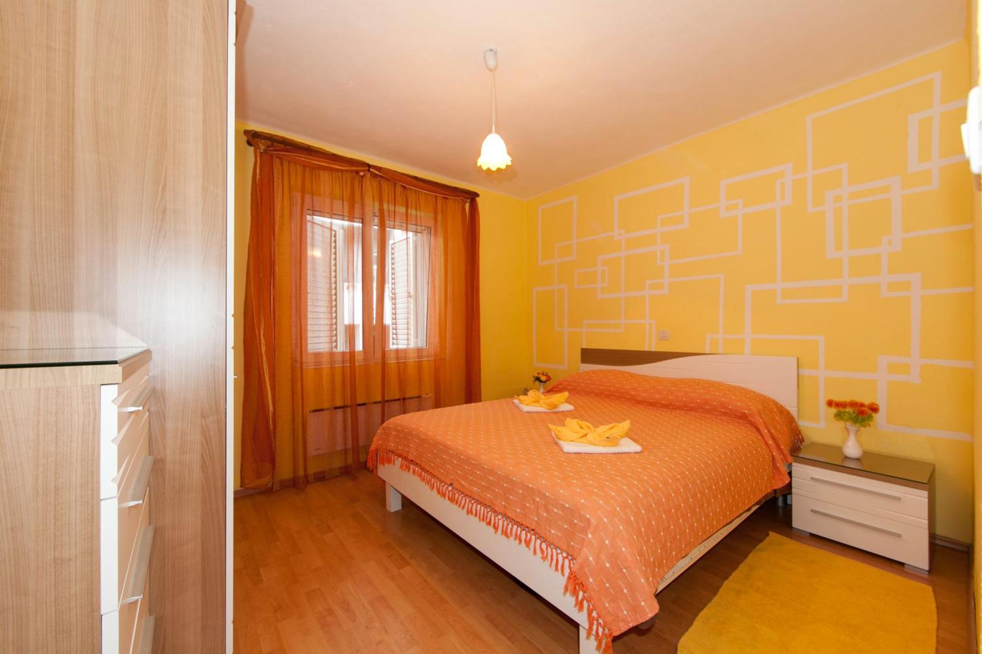 Apartmani Darinka Baška Voda Eksteriør billede