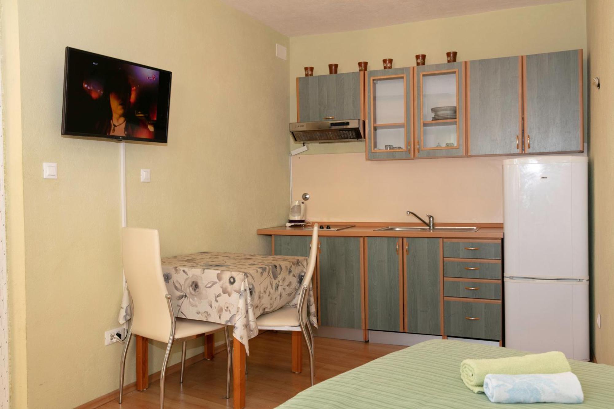 Apartmani Darinka Baška Voda Eksteriør billede