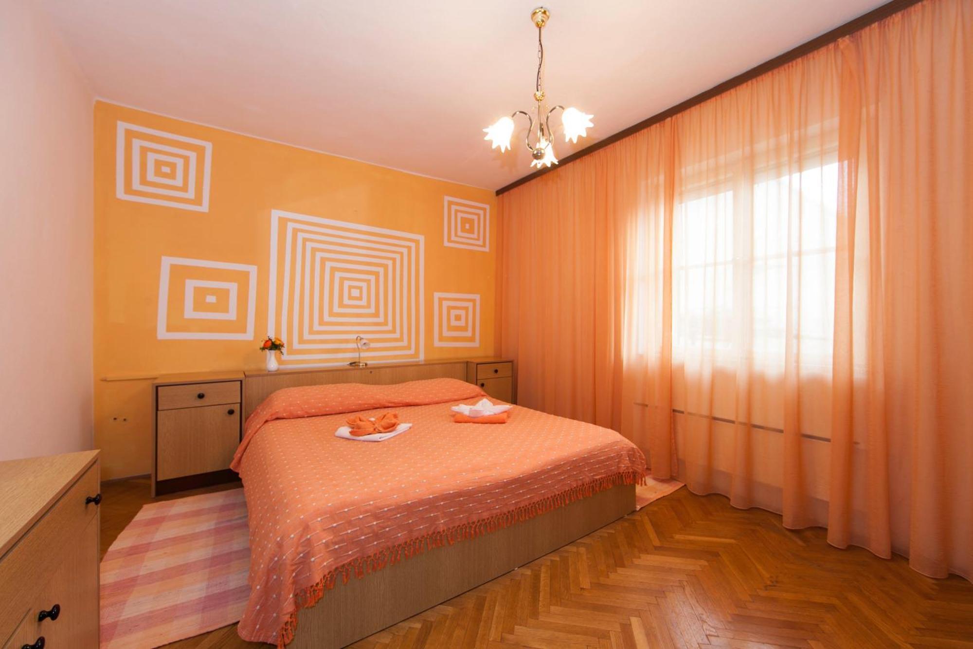 Apartmani Darinka Baška Voda Eksteriør billede
