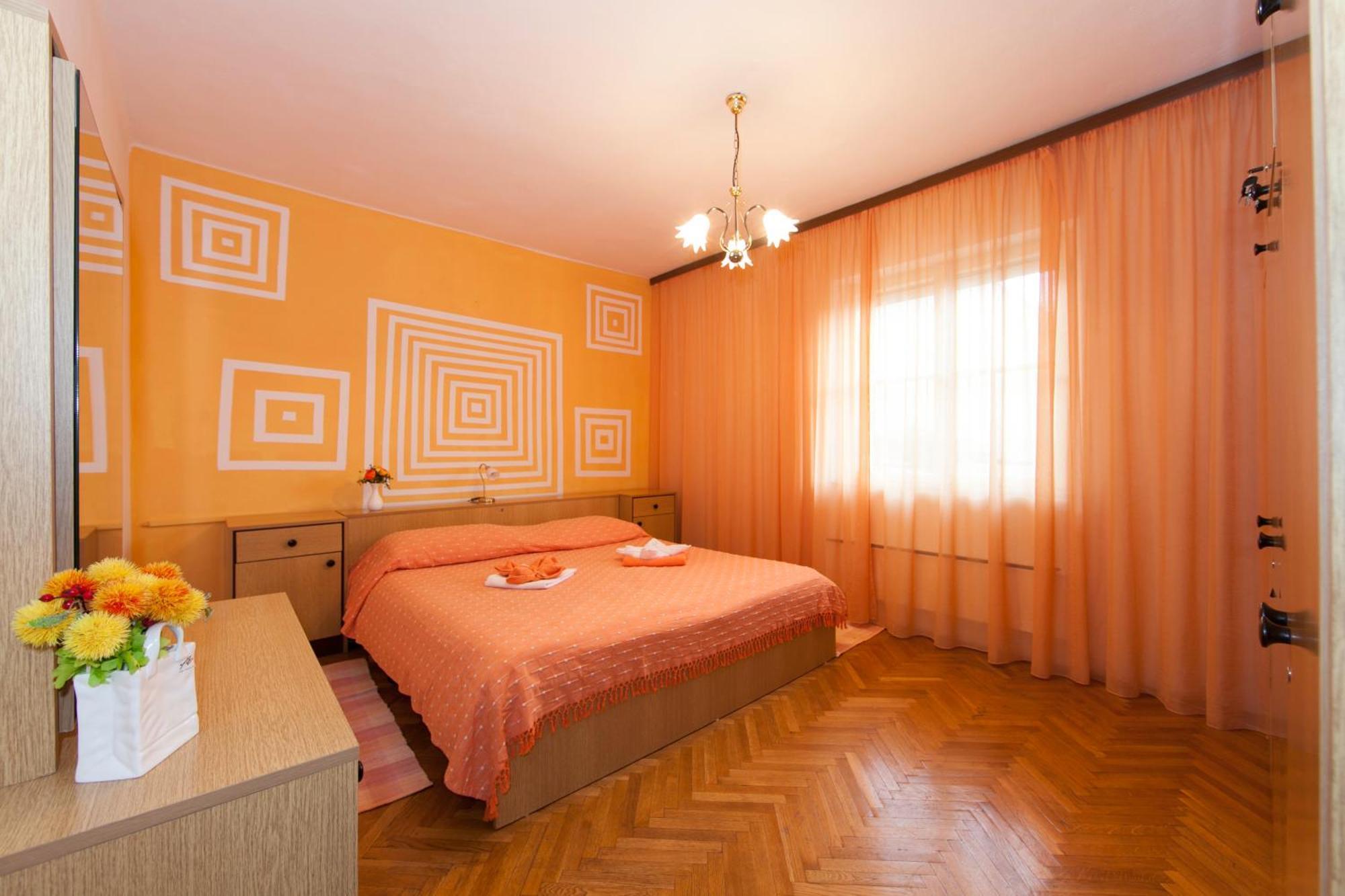 Apartmani Darinka Baška Voda Eksteriør billede