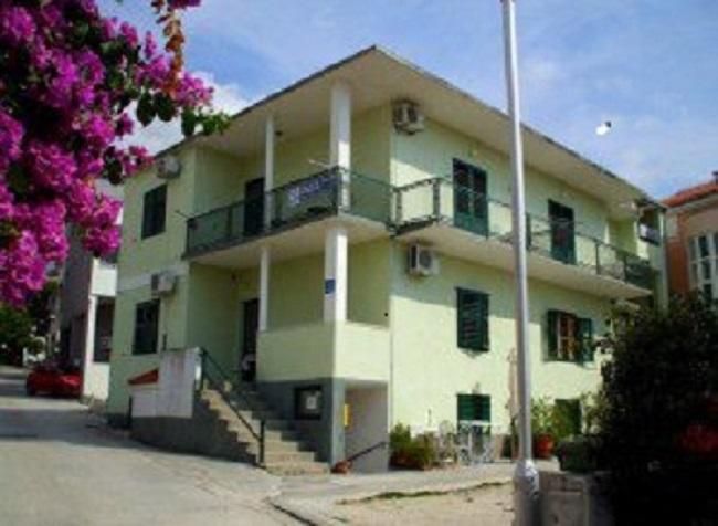 Apartmani Darinka Baška Voda Eksteriør billede